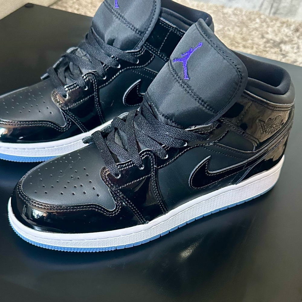 Nike Air Jordan 1 Mid SE Space Jam 2023 Black Patent Sneakers Men 7 Women 8 8.5